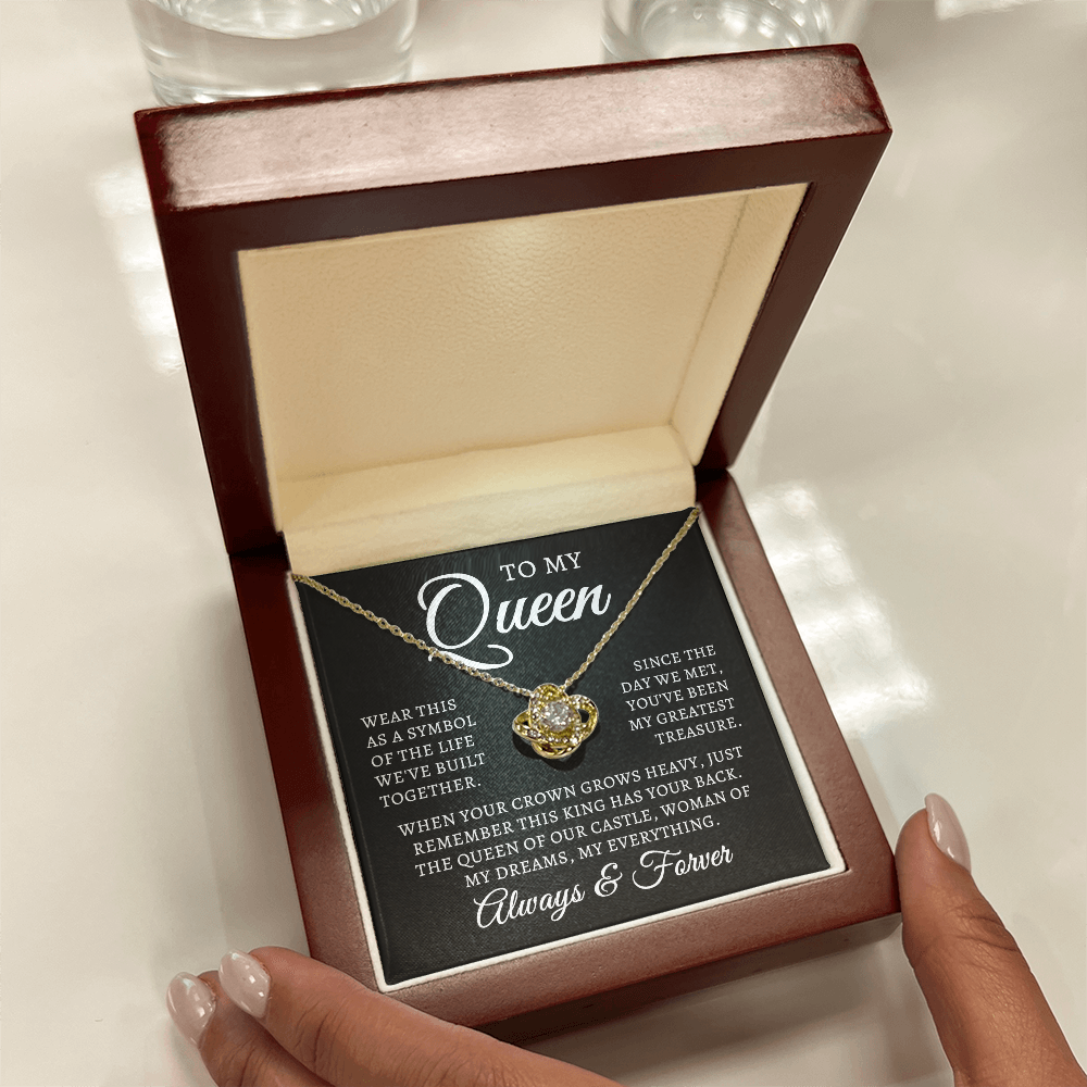 To My Queen | Queen Of Castle (Love Knot Necklace)