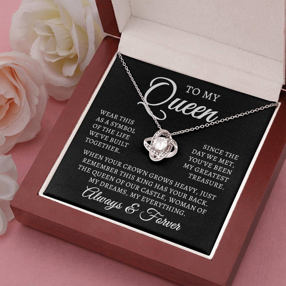 To My Queen | Queen Of Castle (Love Knot Necklace)