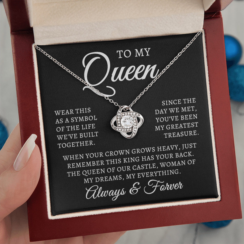 To My Queen | Queen Of Castle (Love Knot Necklace)