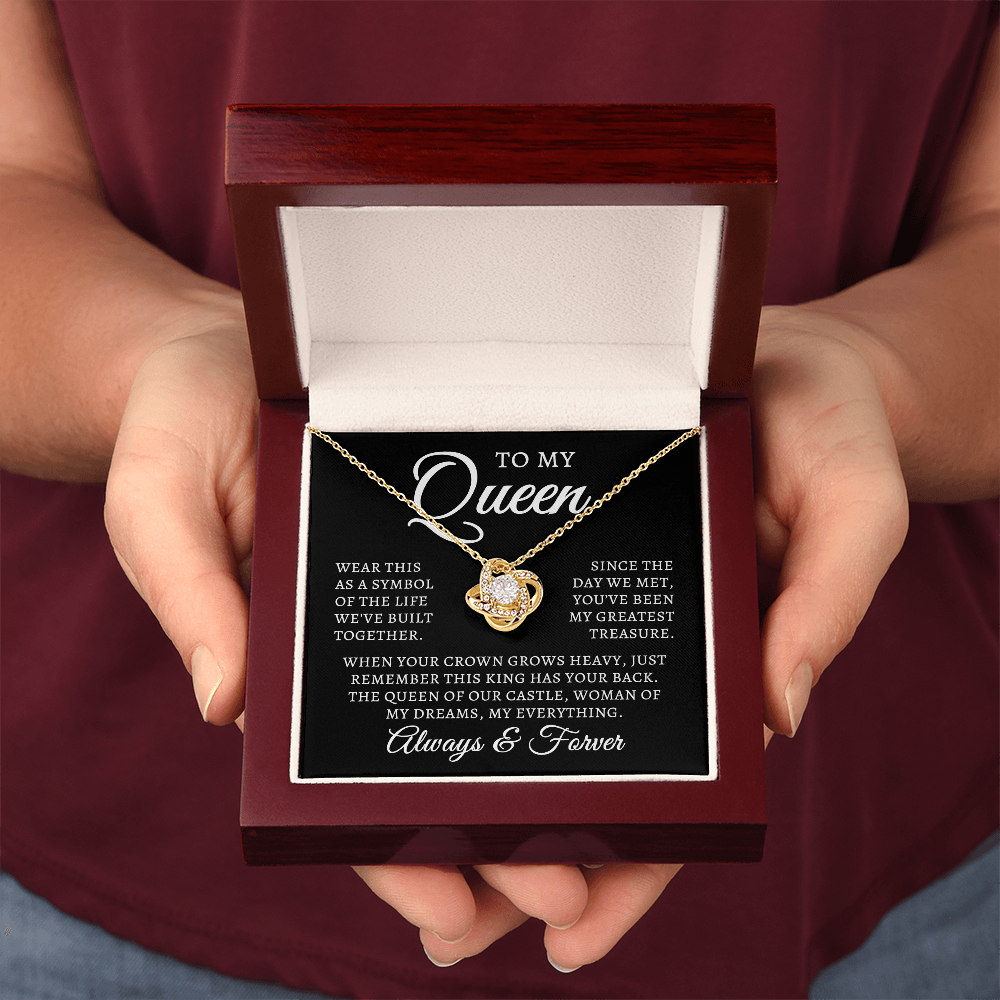 To My Queen | Queen Of Castle (Love Knot Necklace)